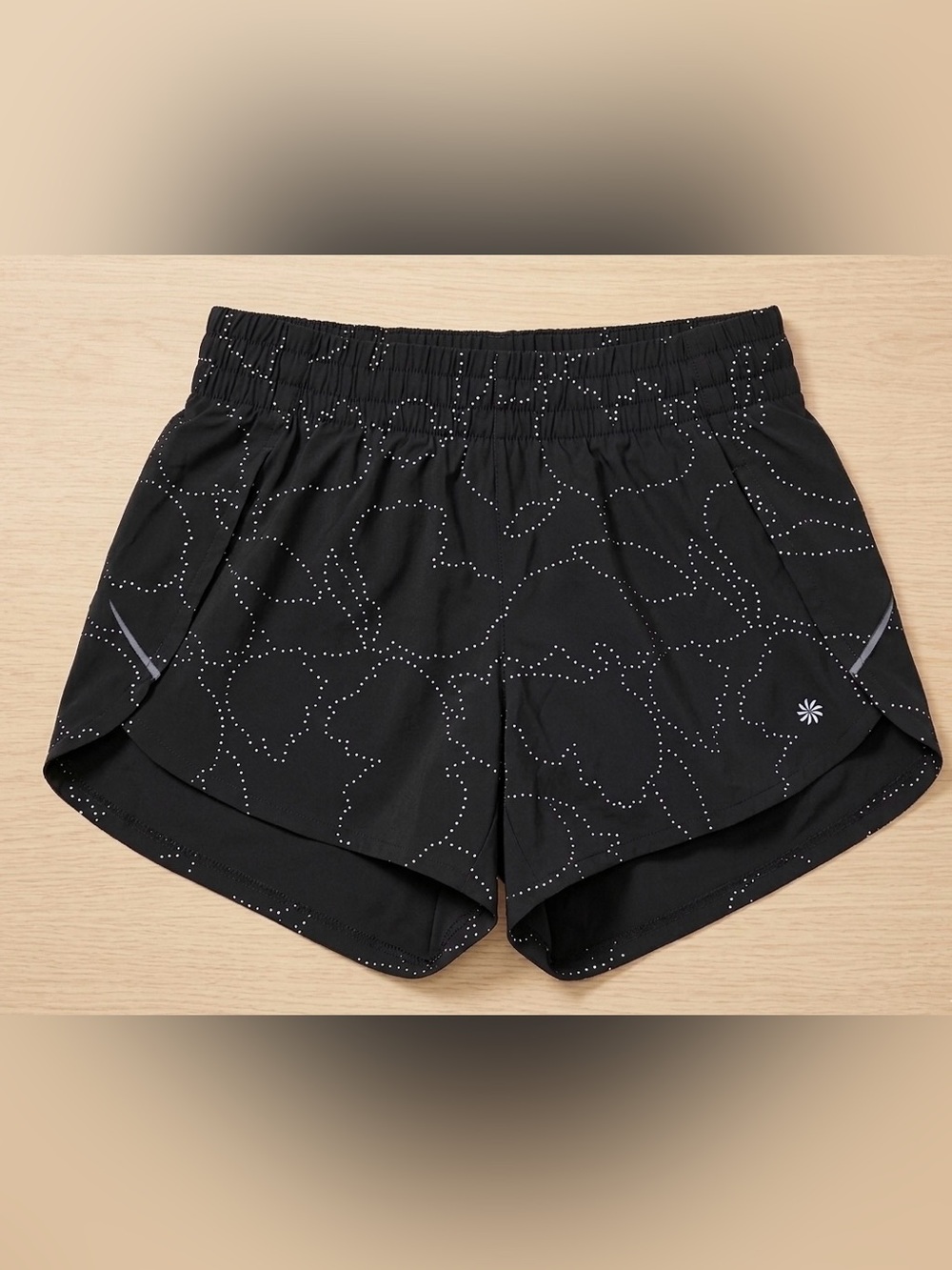 Athleta Racer Run Reflective Shorts 4.5” Floral Scribble Black - Size XS